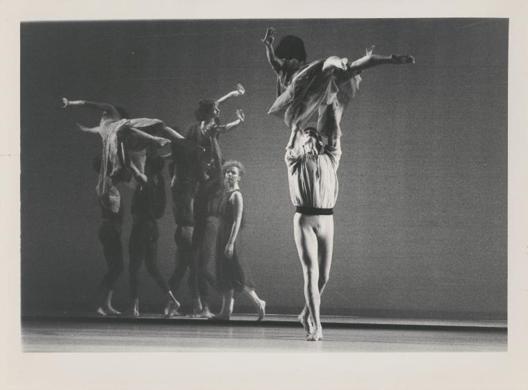 Monnaie Dance Group/Mark Morris in "L'Allegro, il Penseroso ed il Moderato," 1989