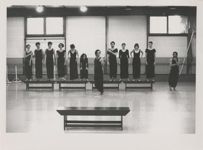 Monnaie Dance Group/Mark Morris rehearsing "Dido and Aeneas" at Rue Bara Studios, 1989