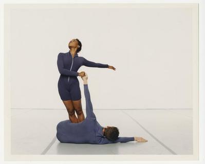 Michelle Yard and Bradon McDonald in "Beautiful Day," 2000