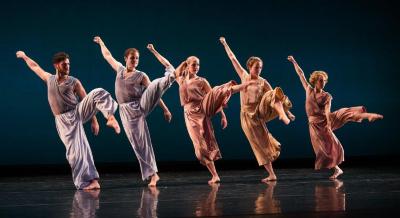 Sam Black, Dallas McMurray, Lesley Garrison, Chelsea Acree, and Lauren Grant in "The," 2015