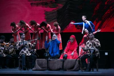 Zaki Valiyev, Alim Qasimov, Fargana Qasimova, Rauf Islamov, and the Dance Group in "Layla and Majnun," 2017
