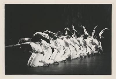 Monnaie Dance Group/Mark Morris in "Soap-Powders and Detergents" from "Mythologies," 1989