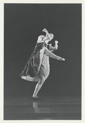 Marianne Moore in "One Charming Night," 1997